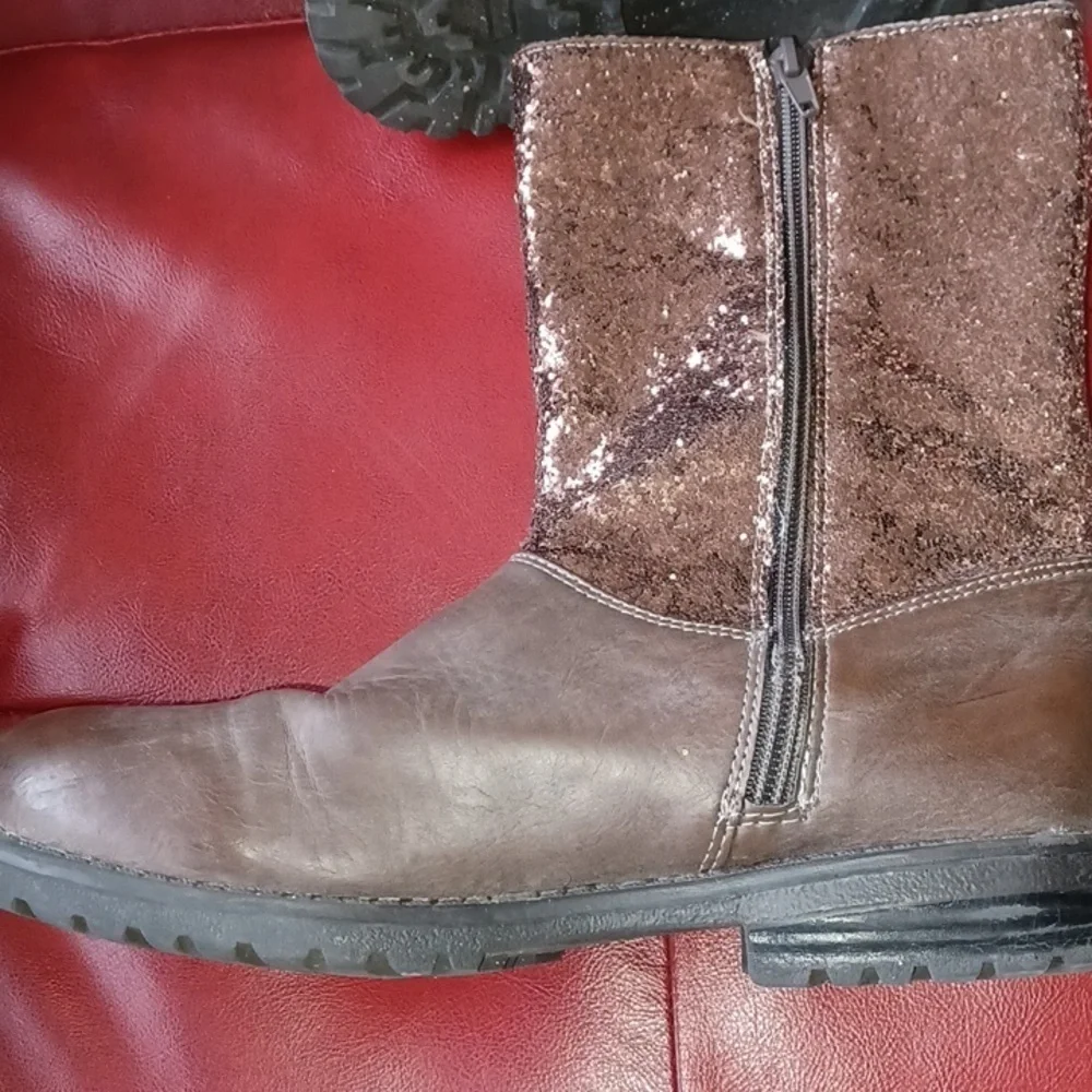 Kenneth Cole Reaction Rose Gold & Brown Sparkle-k boot Big Girls Sz 5.5